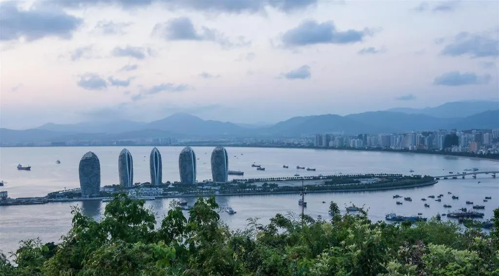****  Sanya Luyi Sea View Hotel Китай