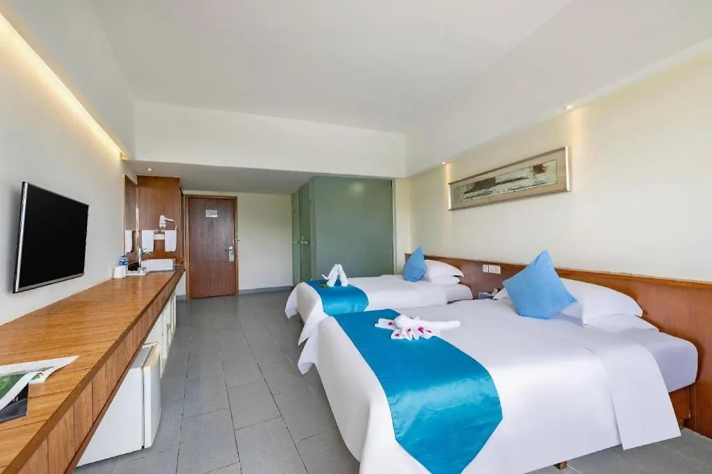 Sanya Luyi Sea View Hotel 4*,